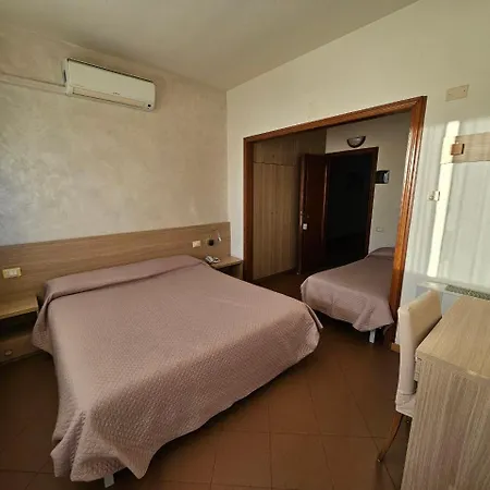 Albergo Nyers Perugia Exterior photo