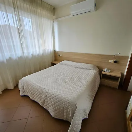 Albergo Nyers Perugia Exterior photo