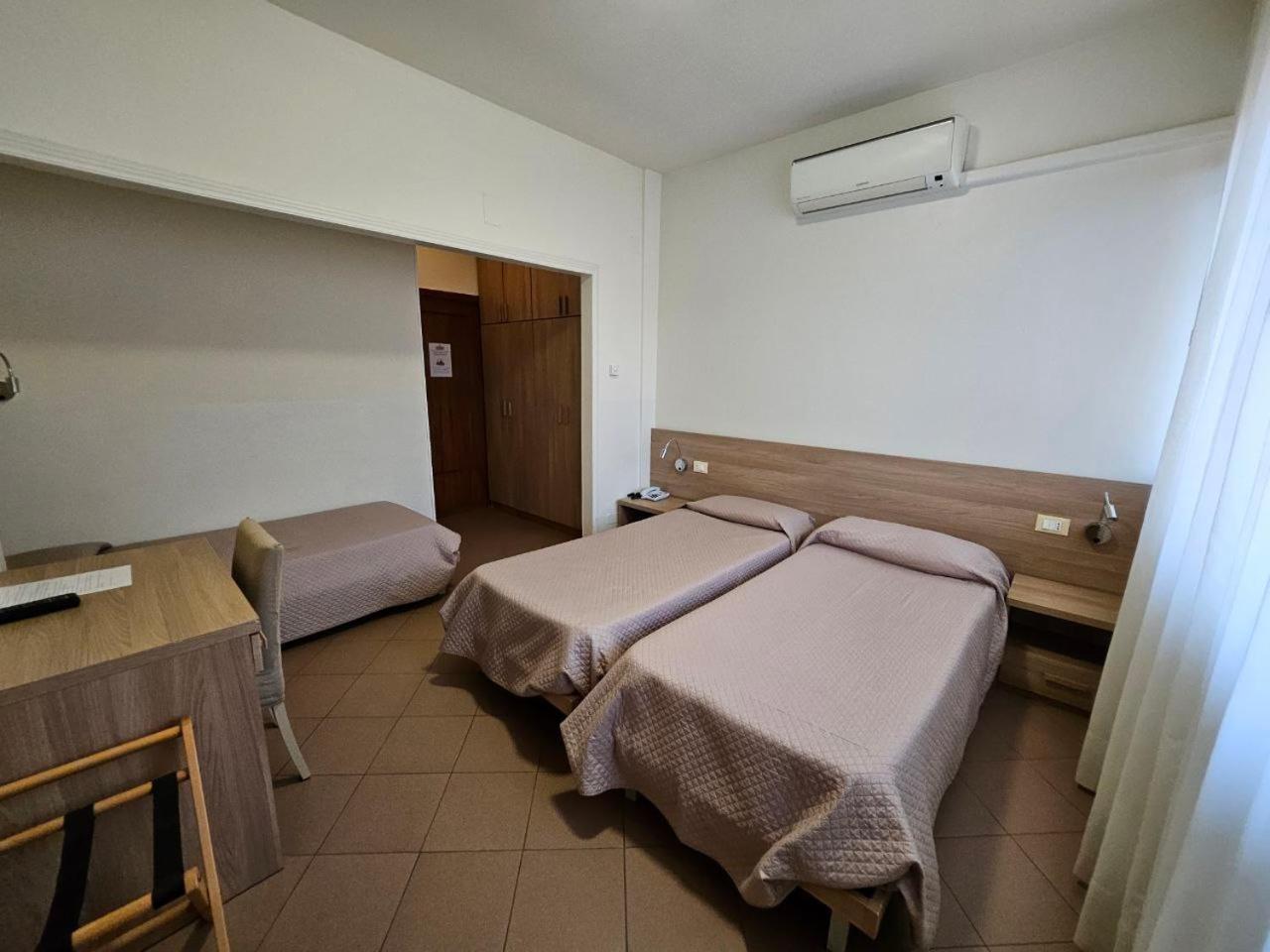 Albergo Nyers * Perugia
