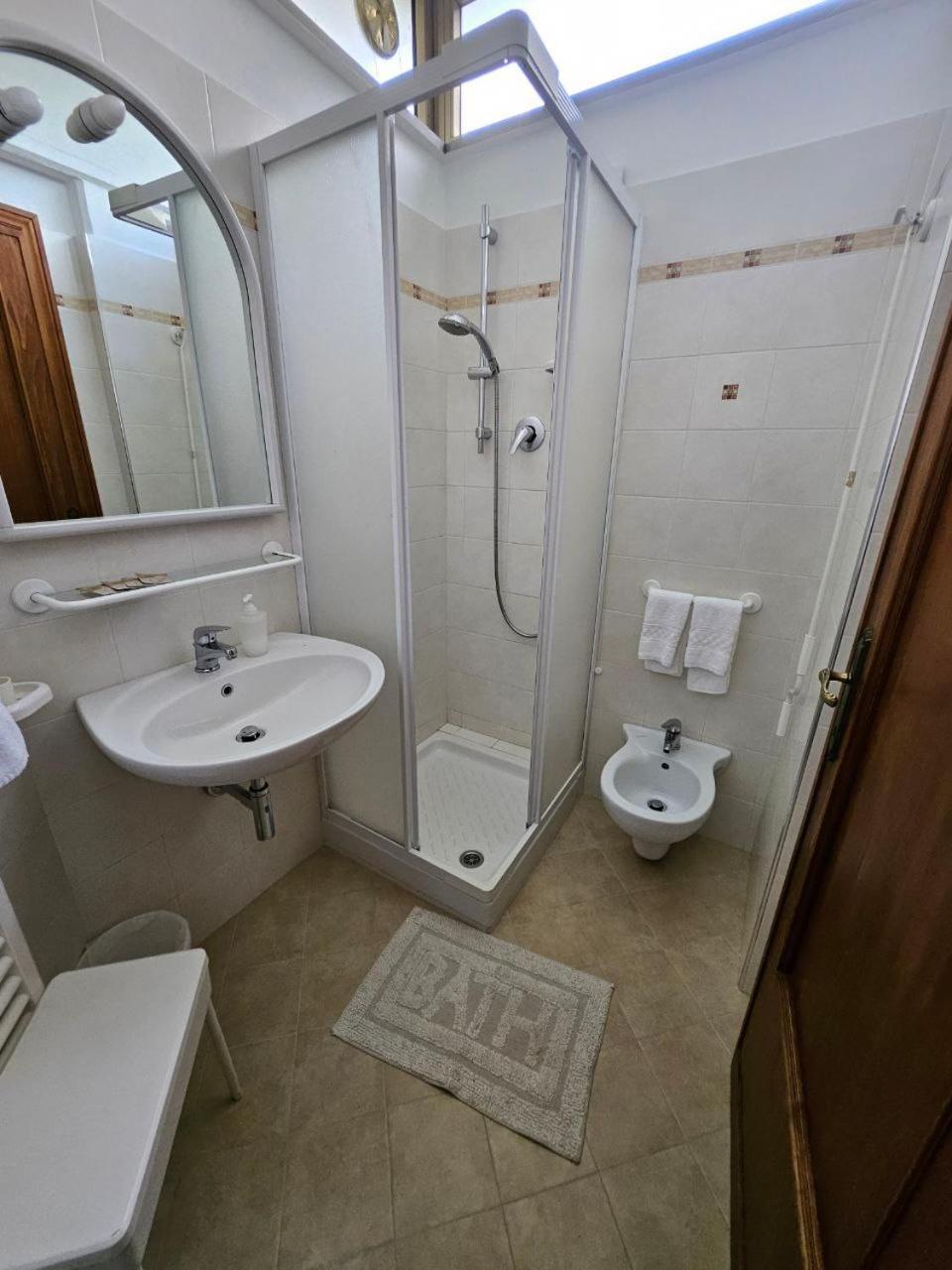 Hotel Albergo Nyers *