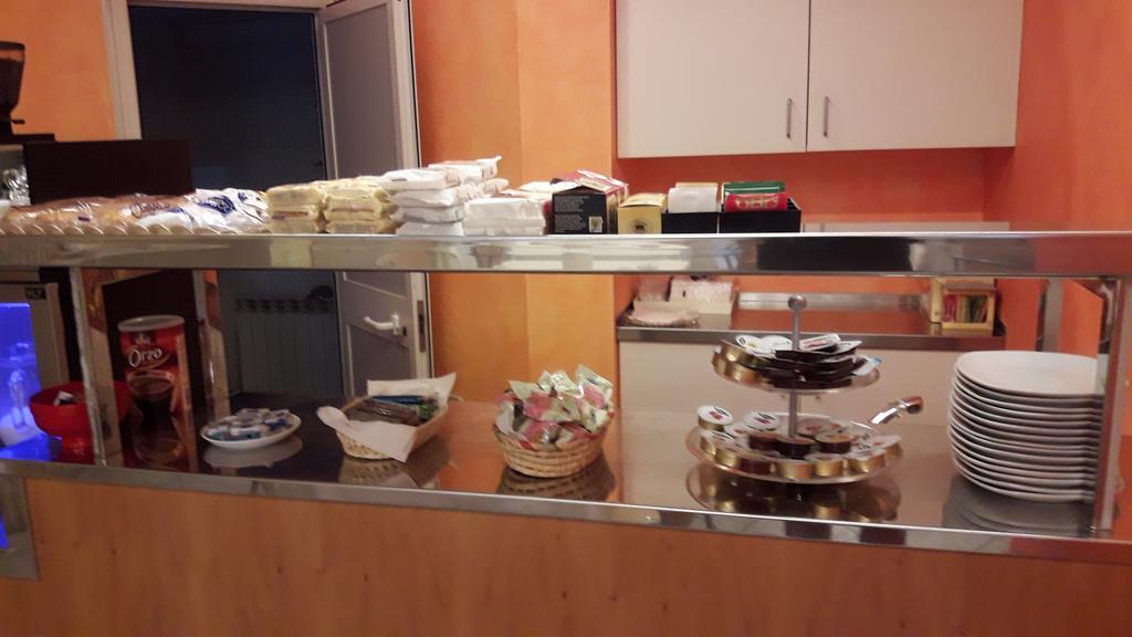 Albergo Nyers Hotel *